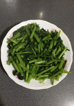 炒空心菜 的食譜成品照片