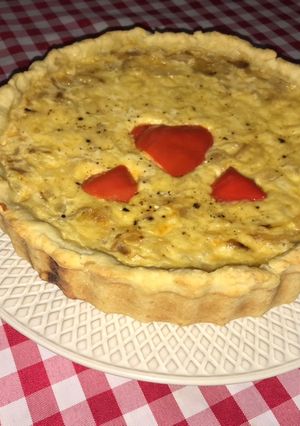 Una foto de Tarta de cebolla 🧅 y queso 🧀