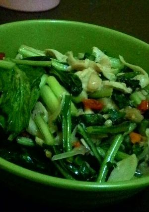 Foto resep Tumis jamur tiram + sawi hijau