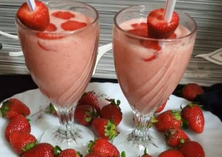 Strawberry Banana Smoothie ????