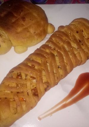 A picture of Challah bread.