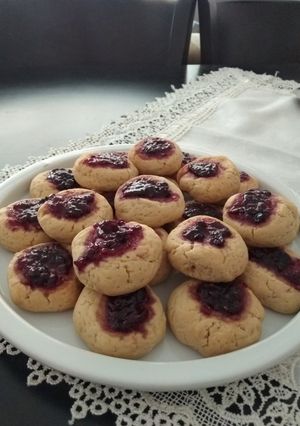Φωτογραφία της συνταγής Μπισκότα με μαρμελάδα