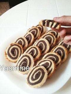 صورة لوصفة حلوة الحلزون هشة ولذيذة 😋