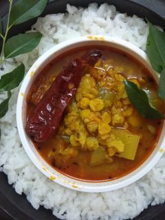 દૂધી ચણા ની દાળનું શાક અને ભાત(dudhi chana daal and rice recipe રેસીપી મુખ્ય ફોટો