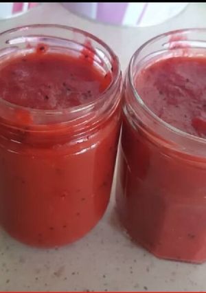 Una foto de Mermelada de fresa y kiwi en Thermomix sin azúcar