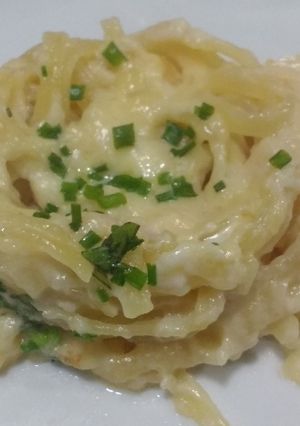 Foto de Macarrão ninho recheado assado no molho bechamel