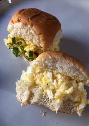 A picture of Tamago Sando.
