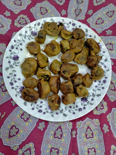 अरबी के पत्तों के पकौड़े (arbi ke patto ke pakode recipe in Hindi) रेसिपी मुख्य फोटो