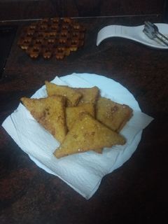 Una foto de Sándwich frito relleno de mermelada y manzana