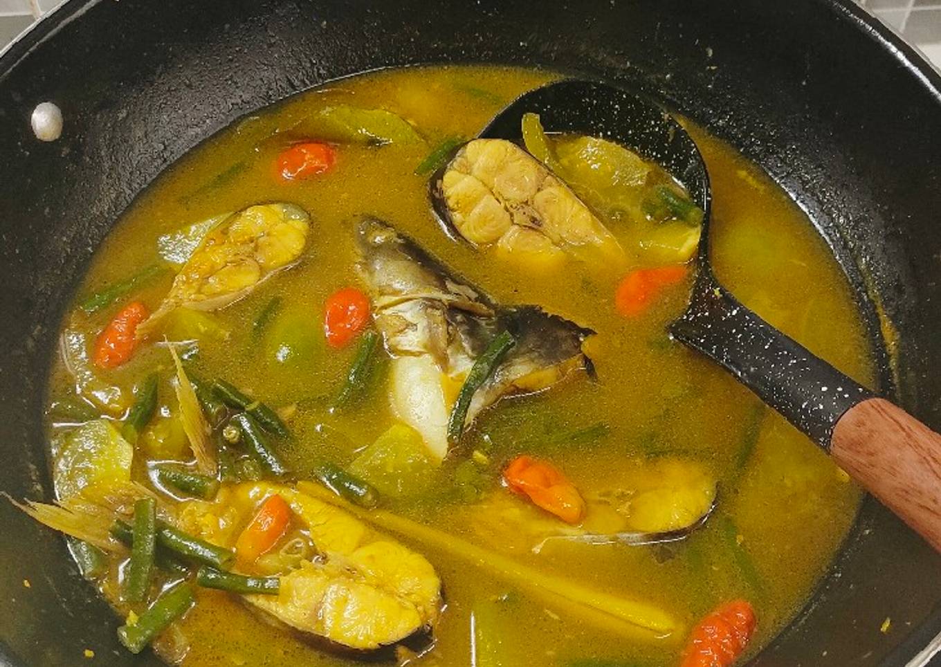 Patin kuah kuning asem pedas