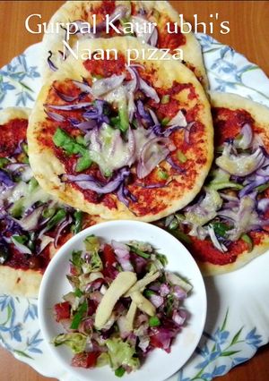 A picture of Naan veggies pizza 🍕.