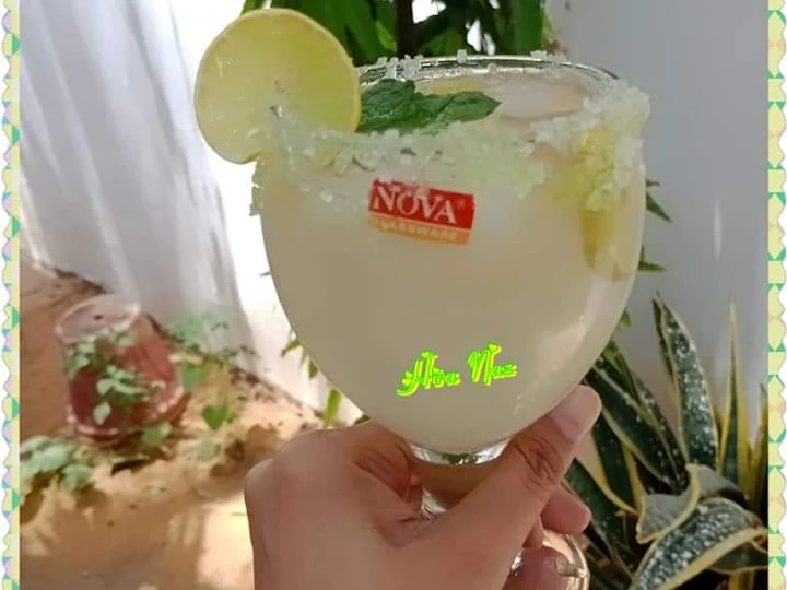 Easy Way Make Sprinkling Lemonade the Can Spoil the Tongue Can spoil the tongue