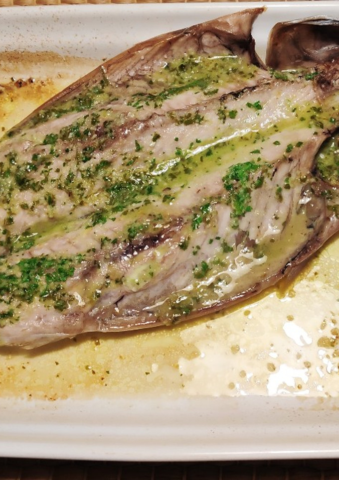 Una foto de Caballa (xarda) al horno