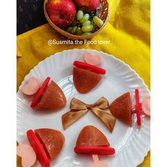 A picture of Mixed fruit lollies.