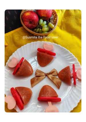 A picture of Mixed fruit lollies.