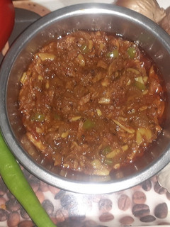 लहसुन प्याज़ टमाटर की चटनी (lahsun pyaz tamatar ki chutney recipe in Hindi) रेसिपी मुख्य फोटो