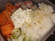 Una foto de sushi facil