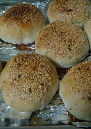 A picture of Pepper Buns (Hu Jiao Bing).