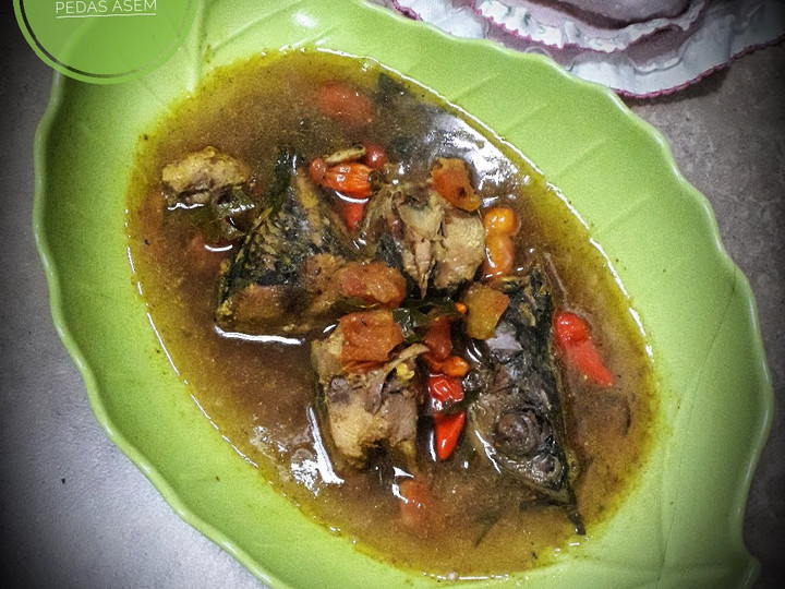 Langkah Mudah untuk Membuat Ikan tongkol kuah kuning pedas asem yang Enak