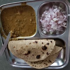 A picture of Dal Makhani.