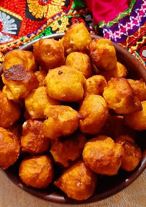 তালের বড়া (Taler bora recipe in bengali) রেসিপির প্রধান ছবি