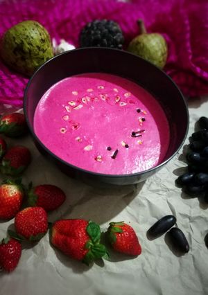 A picture of Beetroot Raita.
