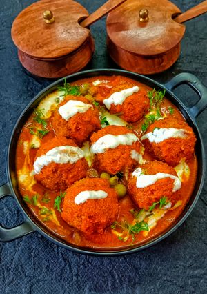 सोयाबीन कोफ्ता करी - एक हेल्थी किक रेसिपी -सोयाबीन सब्जी (Soybean Kofta Curry- Health Kick recipe) रेसिपी मुख्य फोटो