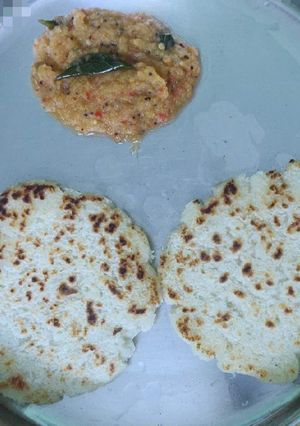 A picture of Sooji Roti.