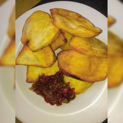 A picture of Patotoes with onion soup.