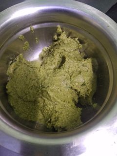 சத்துக்கள் நிறைந்த கறிவேப்பிலை சட்னி (Karuveppilai chutney recipe in tamil) செய்முறை முக்கிய புகைப்படம்