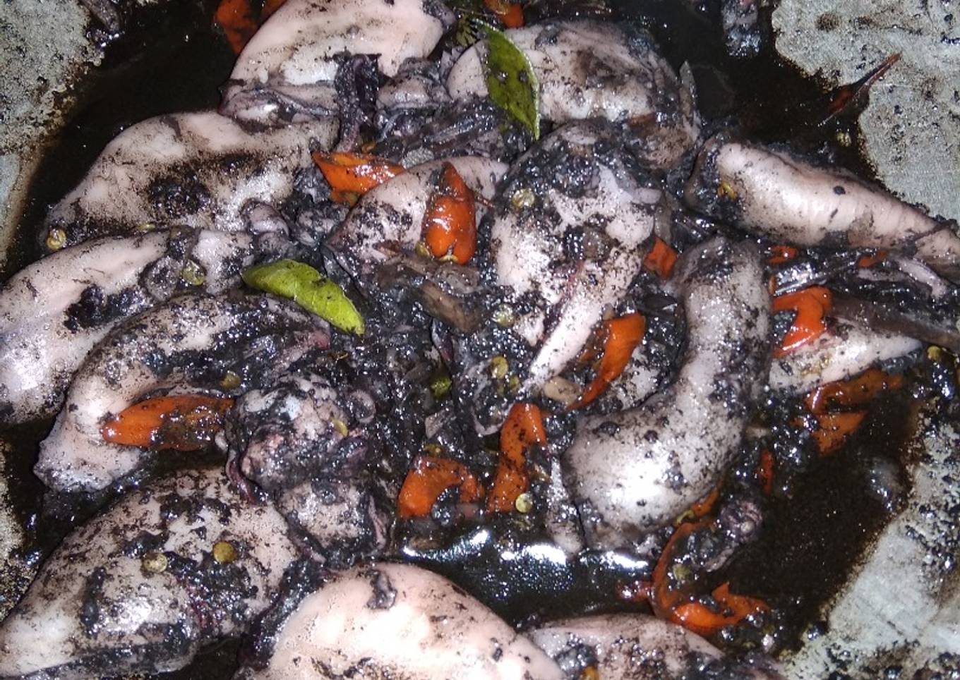 Sonthong Hitam / Kumi Ink Hitam