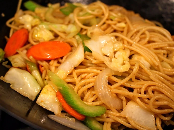 Easy Steps to Prepare Super Easy & Inexpensive (Spaghetti) Vegetable Chow Mein the So Delicious Can spoil the tongue
