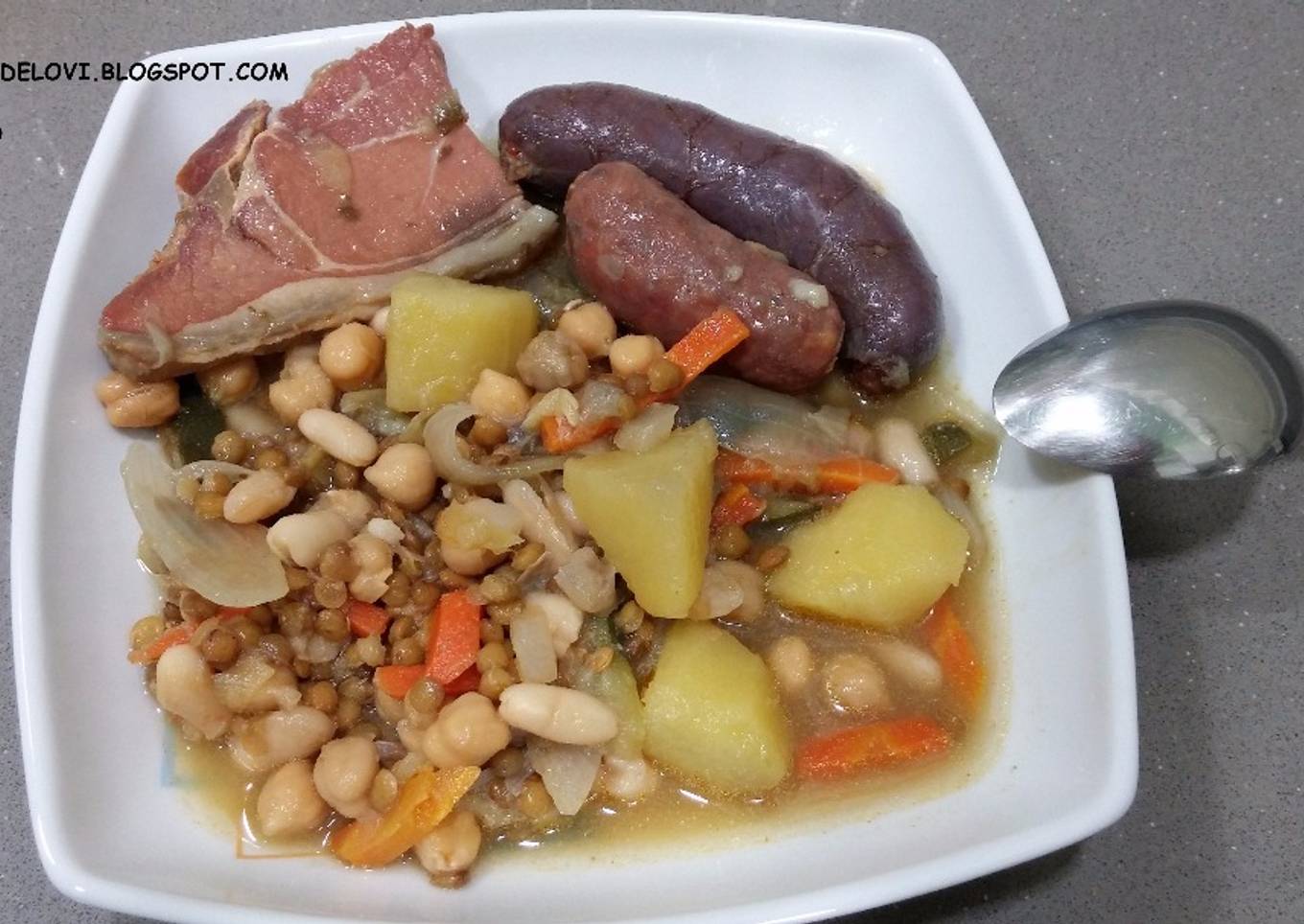 Un plato, dos comidas