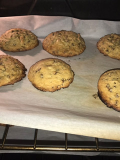A picture of Classic chocolate chip cookies.
