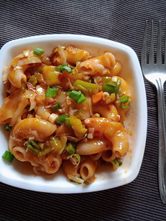 વેજીટેબલ પાસ્તા (Vegetable Pasta Recipe In Gujarati) રેસીપી મુખ્ય ફોટો