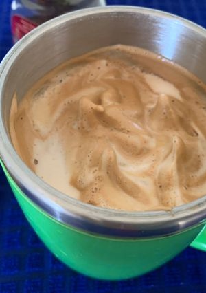 A picture of Cappuchino coffee without coffee machine.
