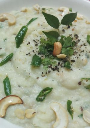 A picture of Potato Peanuts Khichdi.