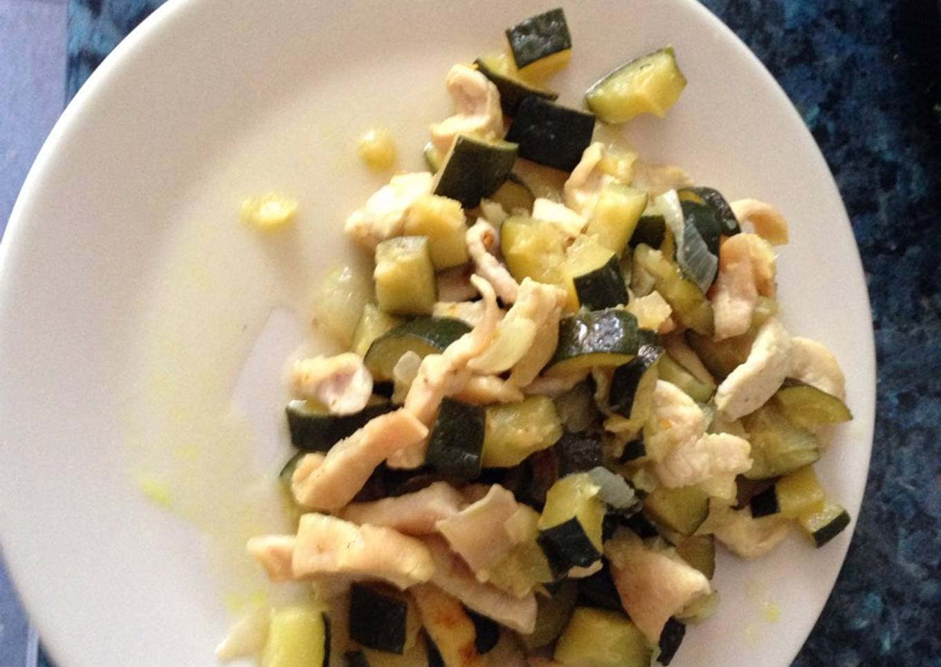 Pollo con calabacín