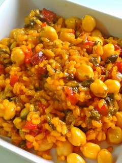 Una foto de Arroz con grelos y garbanzos