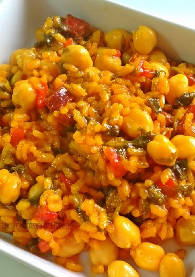 Una foto de Arroz con grelos y garbanzos
