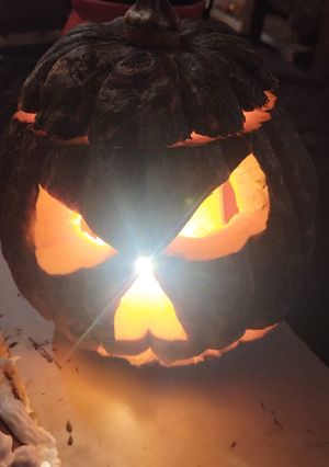 Una foto de Feliz Halloween 🎃 🎃!! A crear