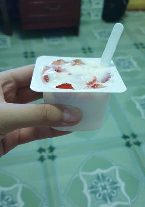 Hình của món Sữa chua dâu tươi.