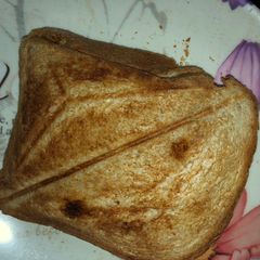 A picture of Rava malai toast.