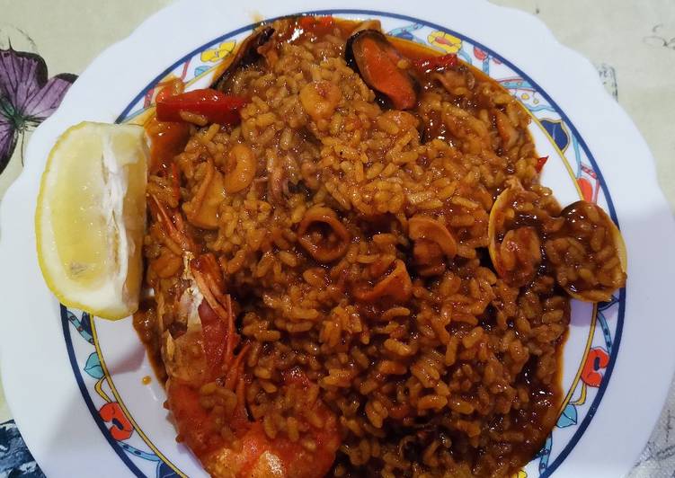 Paella de mariscos 🥘