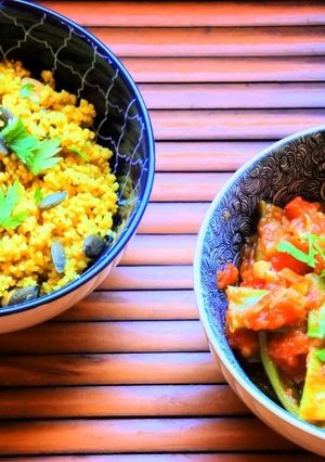 Una foto de Judías verdes tikka masala con cuscús