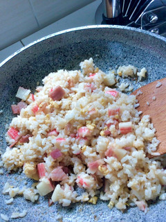 A picture of Chinese fried rice 🍚.