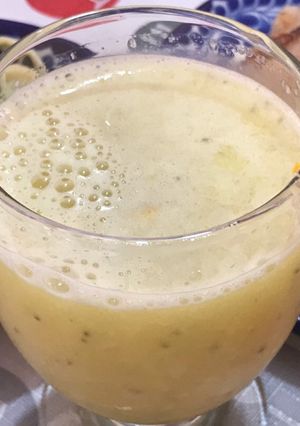 A picture of Cucumber, Orange, and Chia Smoothie.
