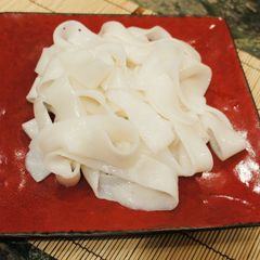 A picture of Handmade Flat Rice Noodles (板條, 粿條, 河粉) - Gluten free noodles.