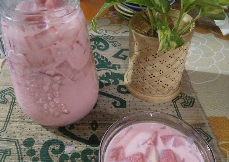 Langkah Mudah untuk Membuat Es Susu Semangka Nata de Coco Anti Gagal
