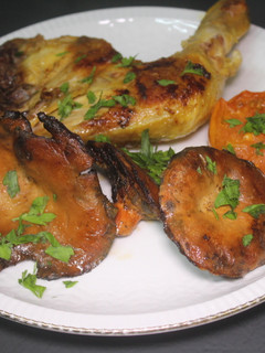 Una foto de Contramuslo de pollo con níscalos